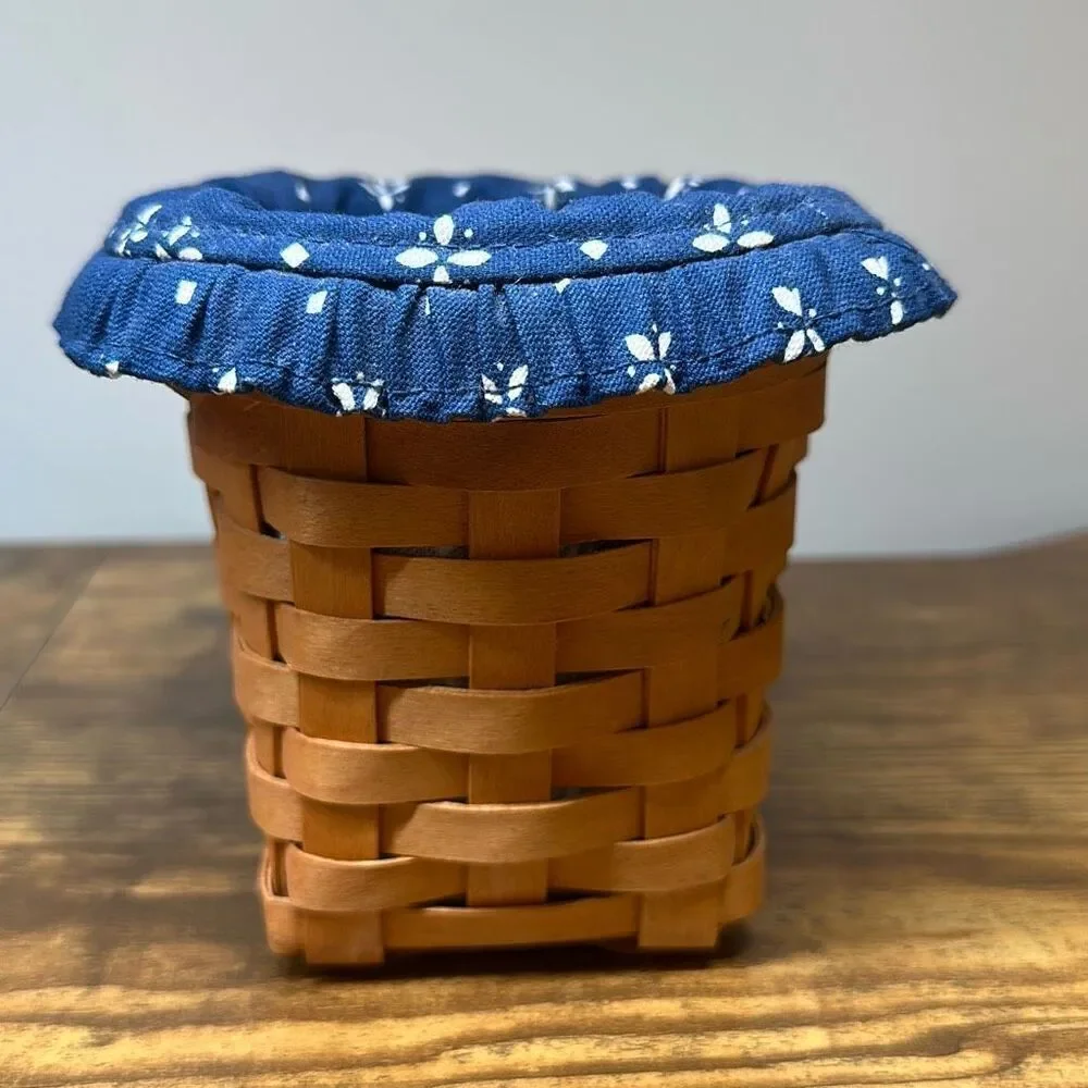 Longaberger Basket 2002 Classic Blue Liner Pen Spoon Basket‎